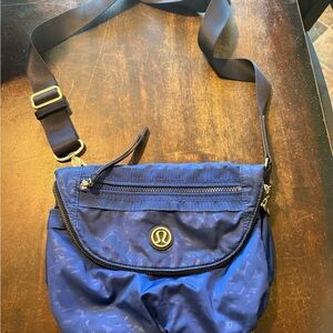 Lululemon Athletica All night Festival Blue Crossbody Bag